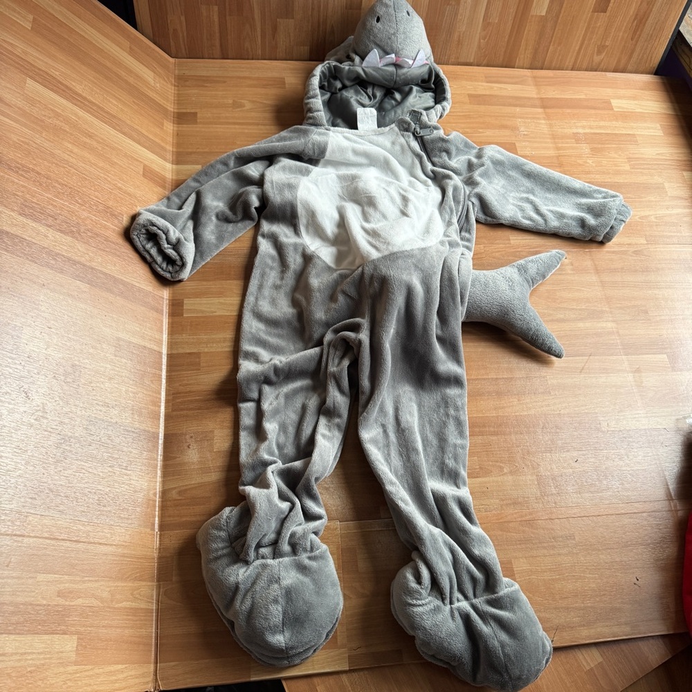 Shark one piece toddler costume size 2T/3T unisex polyester great white shark